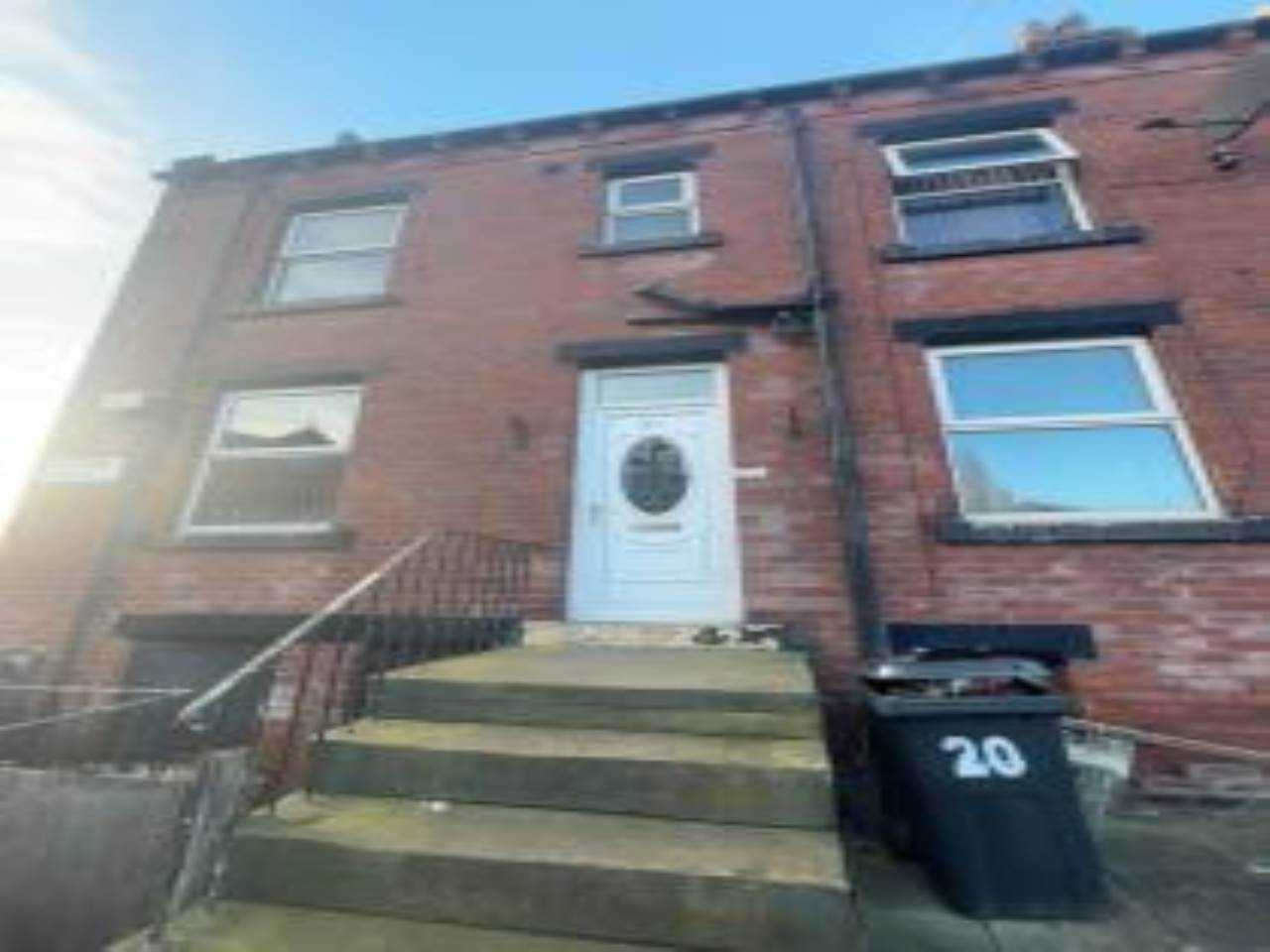 Mitford Place (room 1), Armley, Leeds