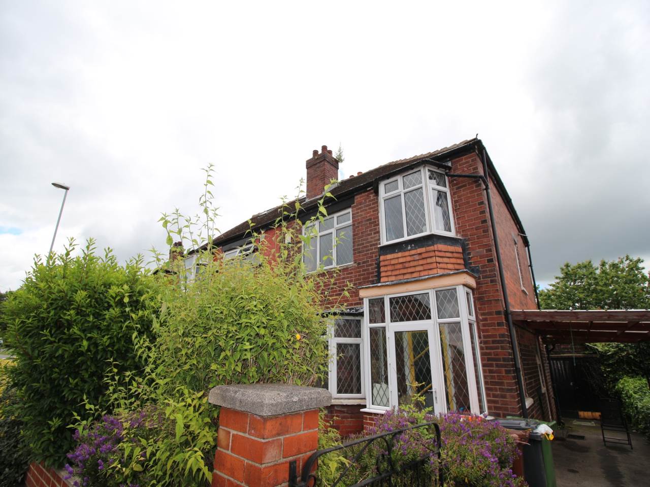 Eden Crescent (room 2), Burley, Leeds