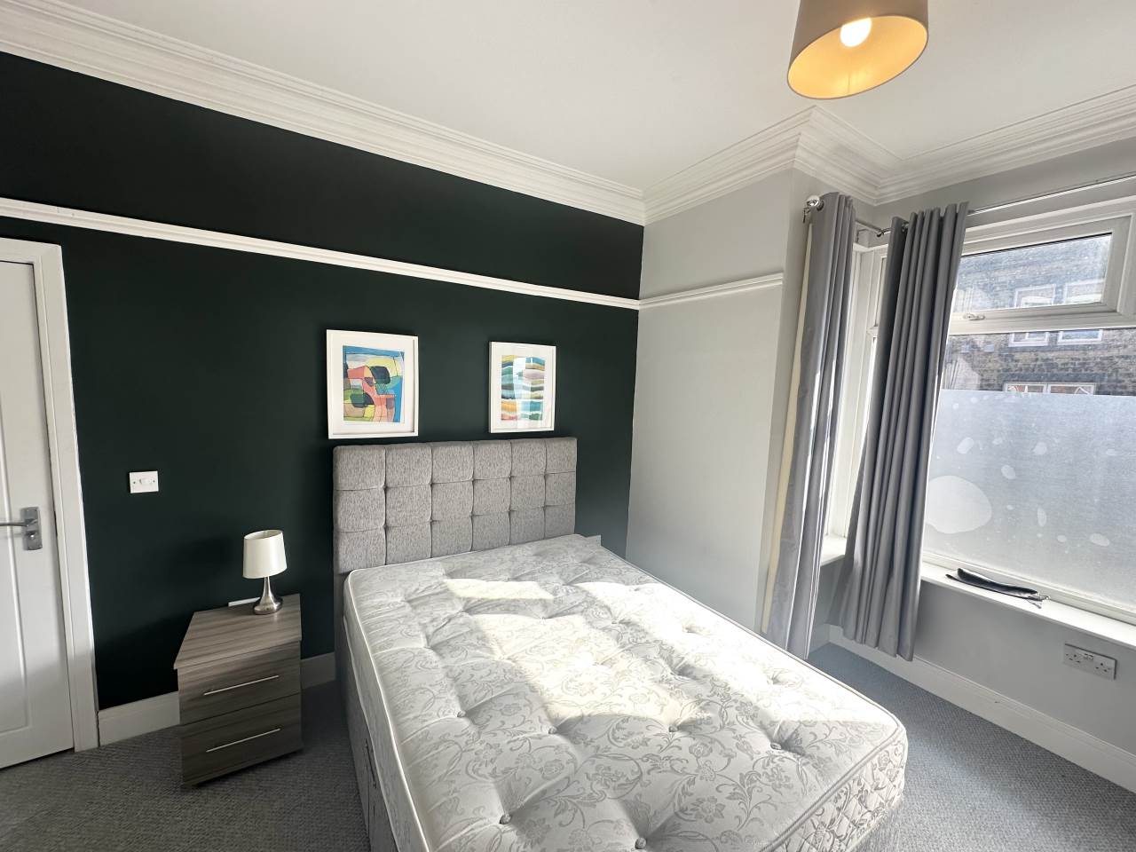 Hough Lane  (room 1 ), Bramley, Leeds