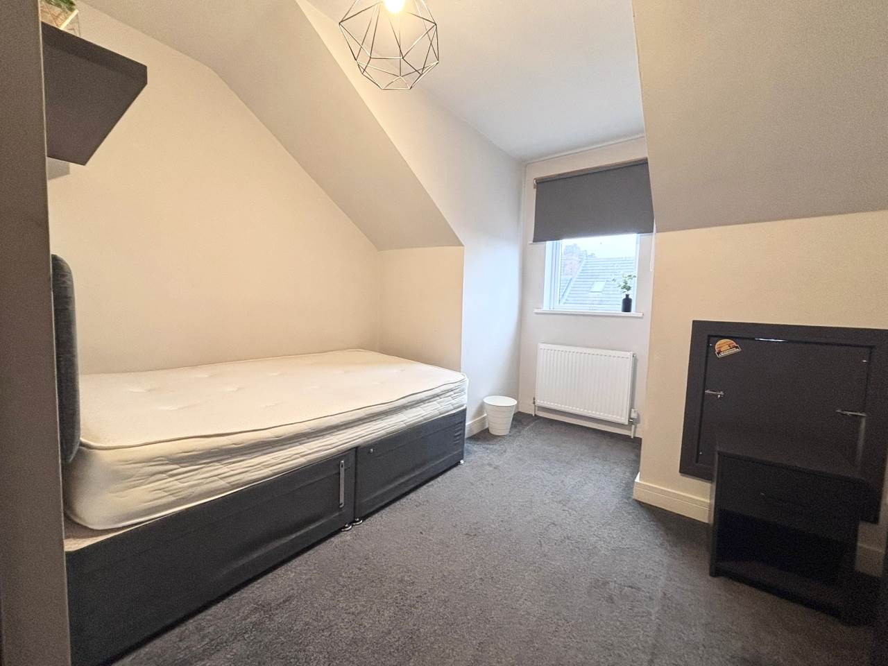 Station Terrace (room 6), Bramley, Leeds