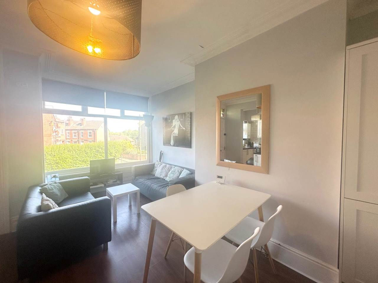 Knowle Terrace (room 4), Burley, Leeds