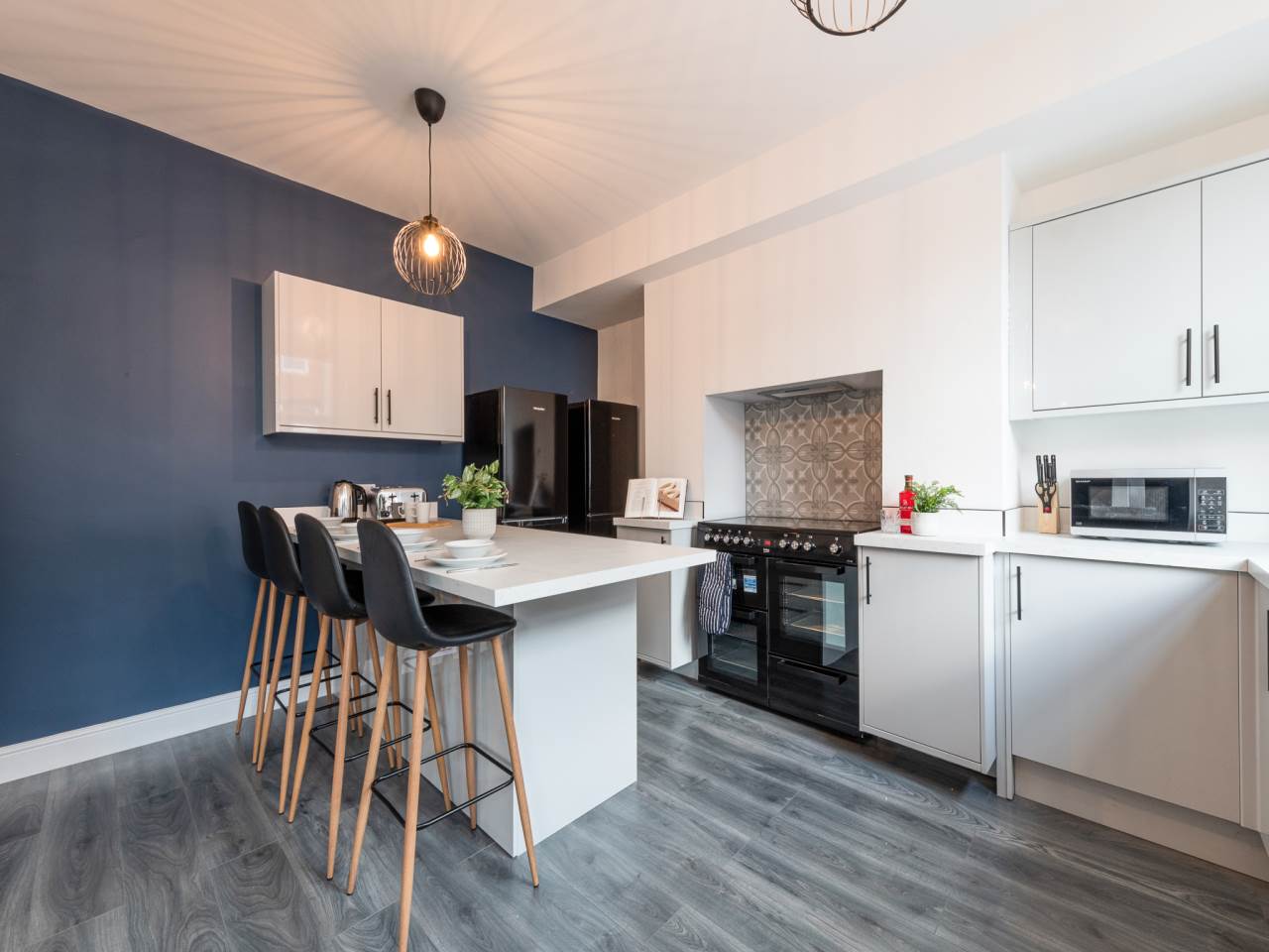 Wetherby Grove (room 1), Burley, Leeds