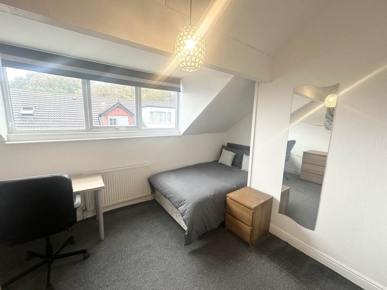 Glebe Avenue  (room 6), Kirkstall, Leeds