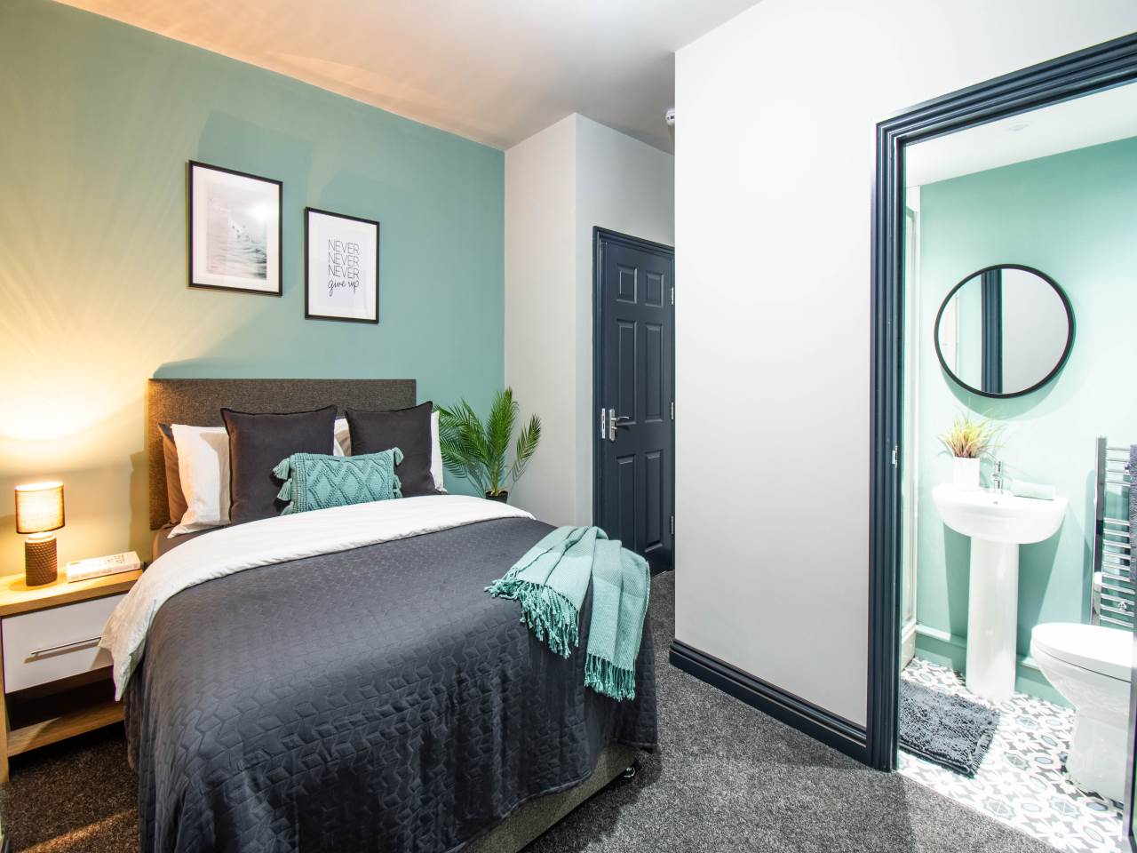 Westbury Mount (Room 2), Hunslet, Leeds