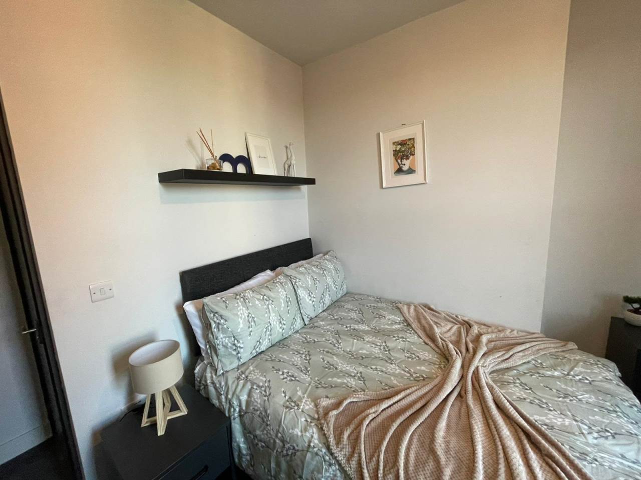 Station Terrace (Room 4), Bramley, Leeds