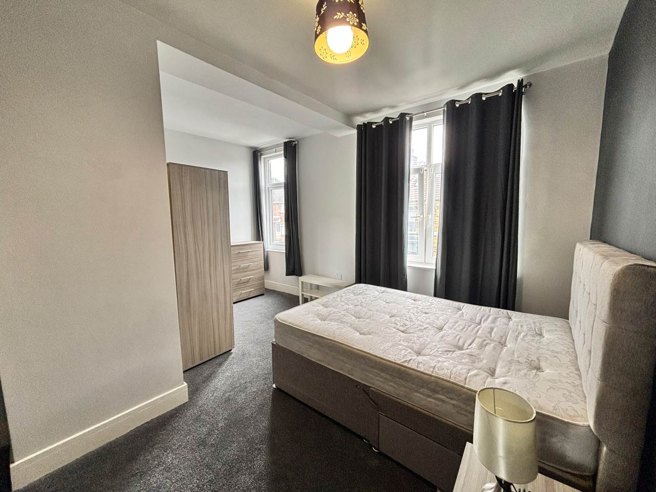 Hough Lane (Room 2), Bramley, Leeds
