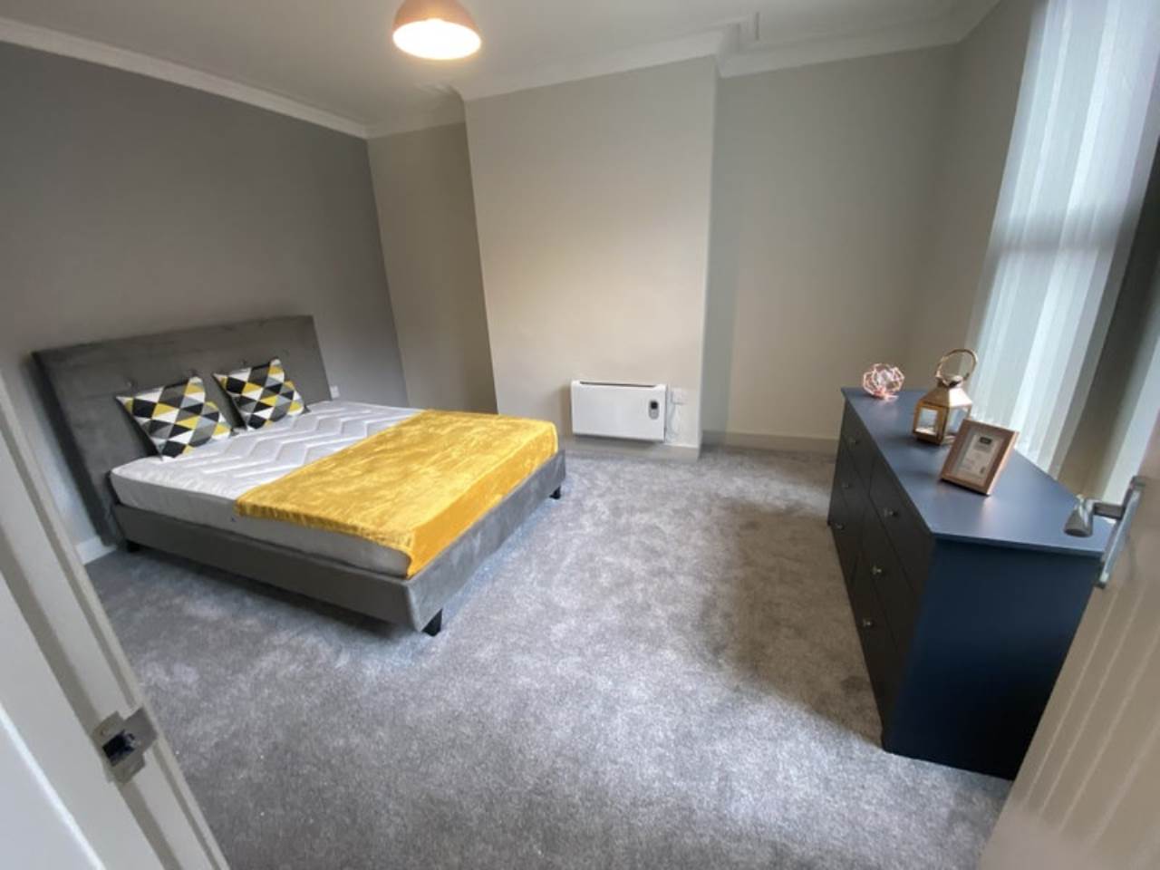Hough Lane (Room 3), Bramley, Leeds