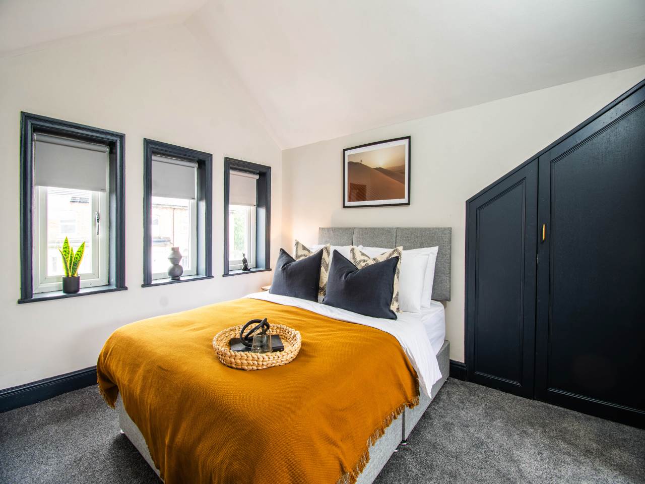 Cemetery Road (Room 5), Beeston, Leeds